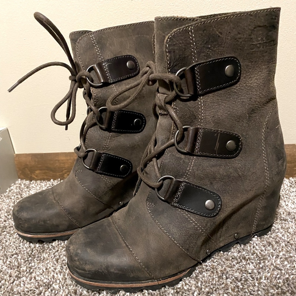 SOREL Joan of Arctic wedge boots